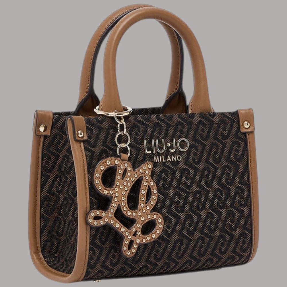 Borsa mini marrone con manici, chiusura con fibbia e charm dorato con dettagli a strass