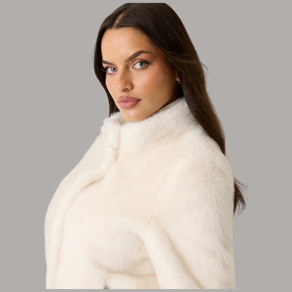 Guess eco pelliccia bianca Luna W5BL64 W3920 G012 - Prodotti di Classe