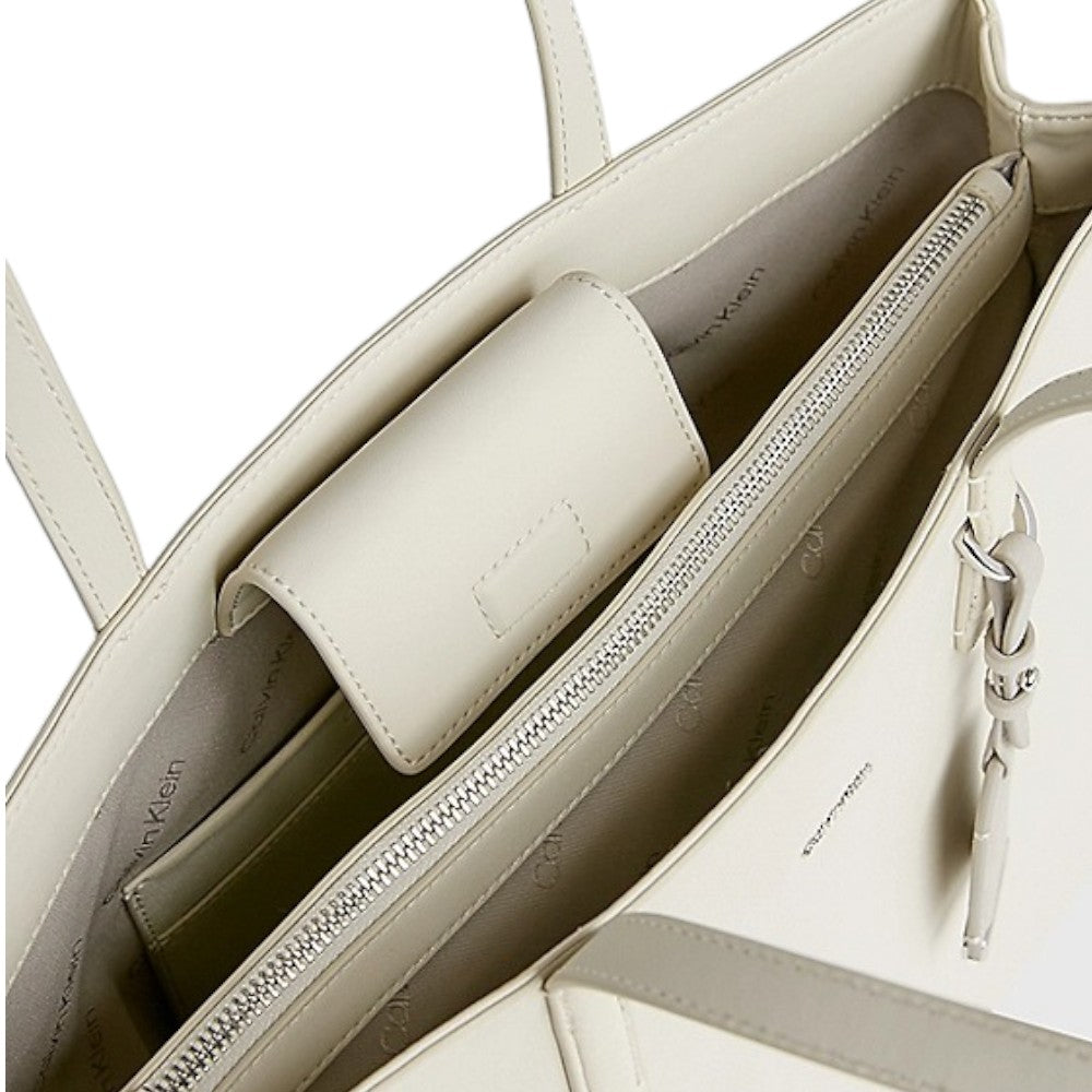 Calvin Klein borsa shopping panna K60K611677 - Prodotti di Classe