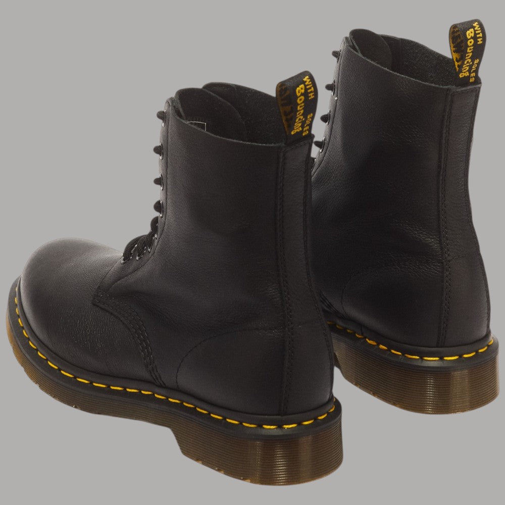 Stivali stringati Dr Martens 1460 Pascal in pelle Virginia neri con dettagli gialli