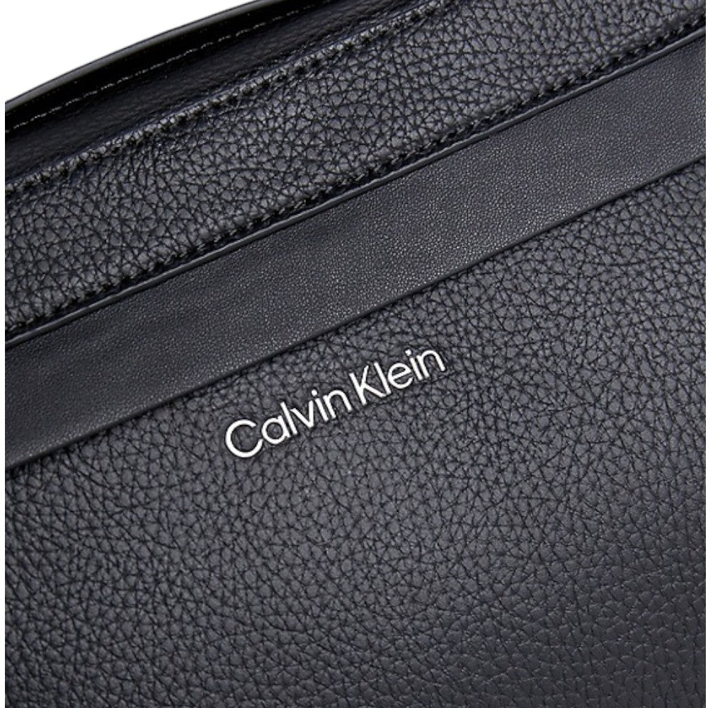 Calvin Klein borsello compact case K50K511604 - Prodotti di Classe