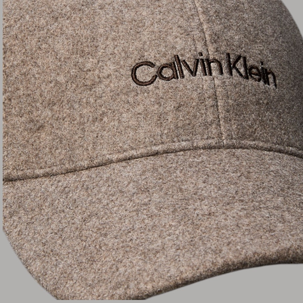 Calvin Klein cappello in feltro beige con logo ricamato frontale