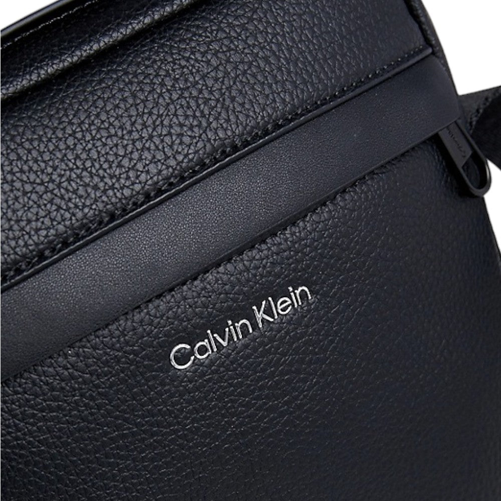 Calvin Klein tracolla reporter K50K511607 - Prodotti di Classe
