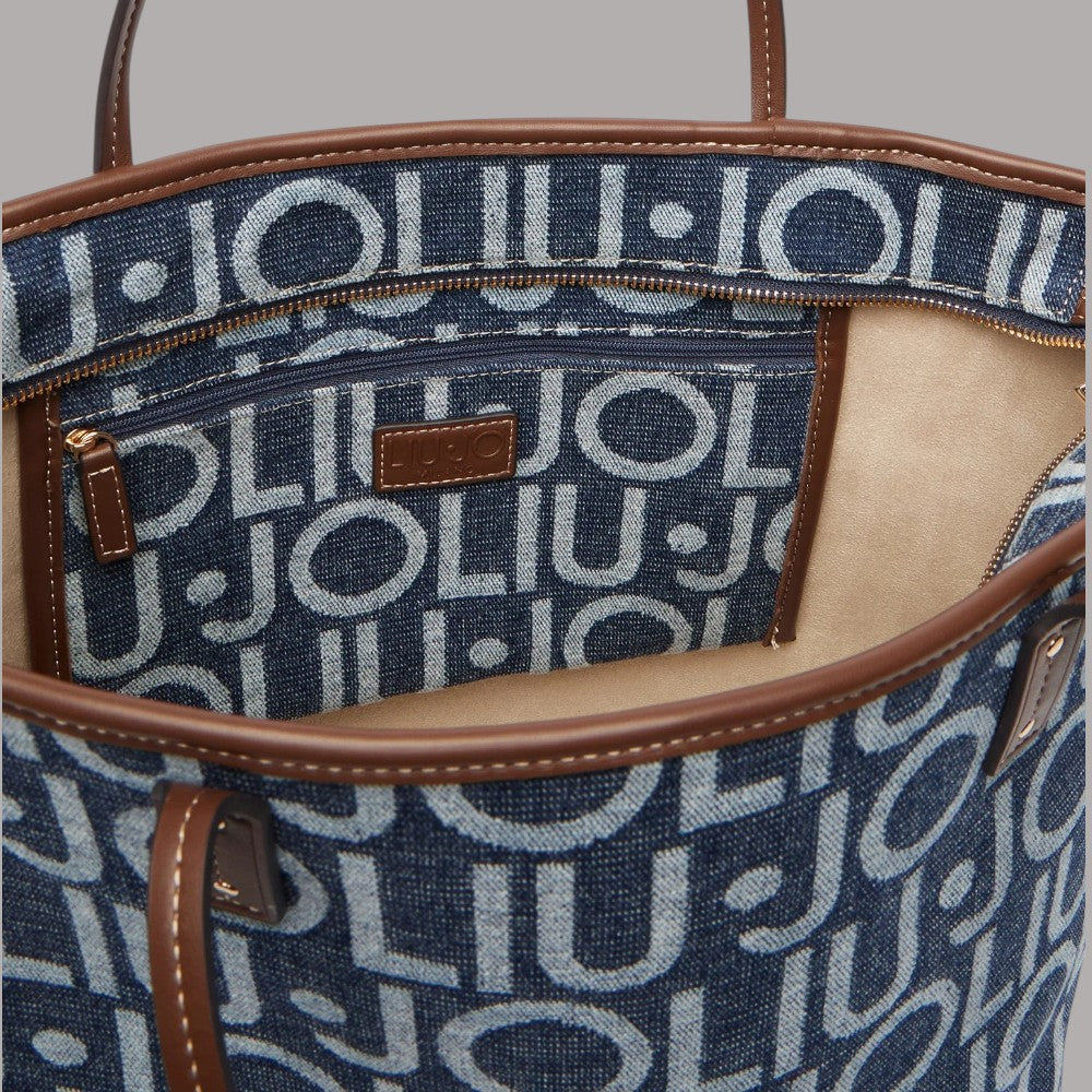 Borsa a spalla Liu Jo shopping bag blu denim con dettagli in pelle e logo dentro