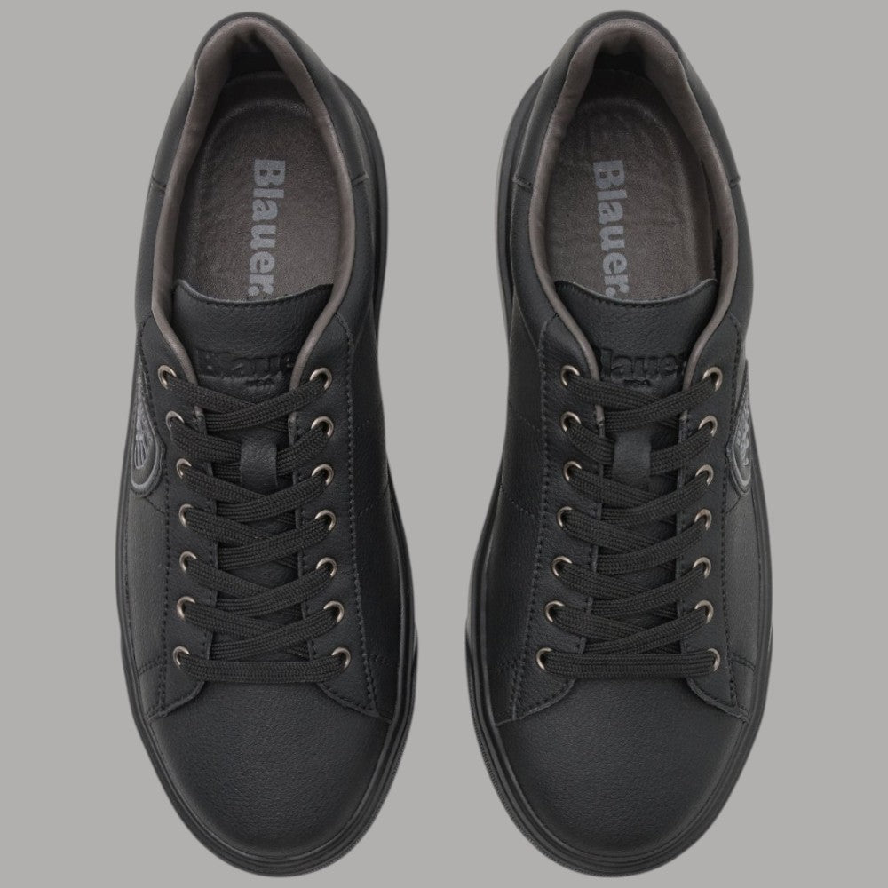 Sneakers uomo Blauer nere in pelle con dettagli in metallo e suola data in vista laterale