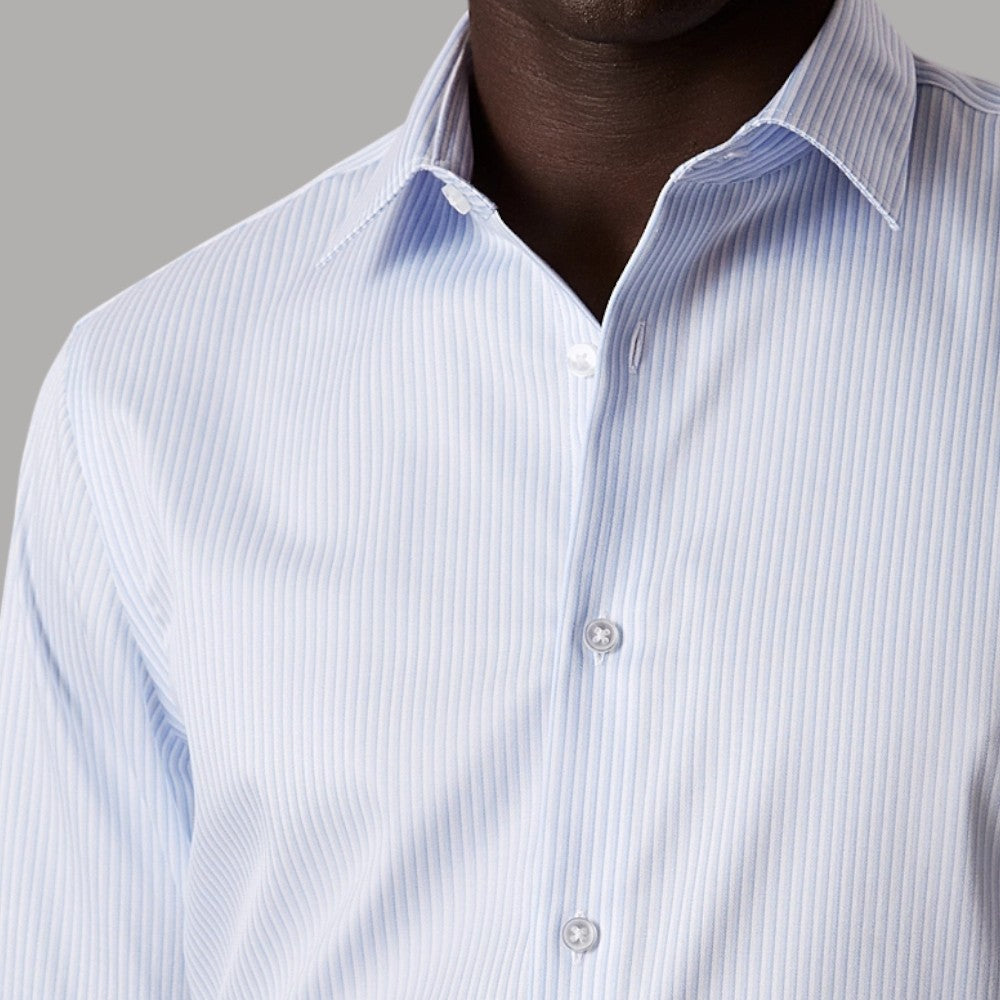 Calvin Klein camicia slim a righe in popelin azzurro con colletto classico