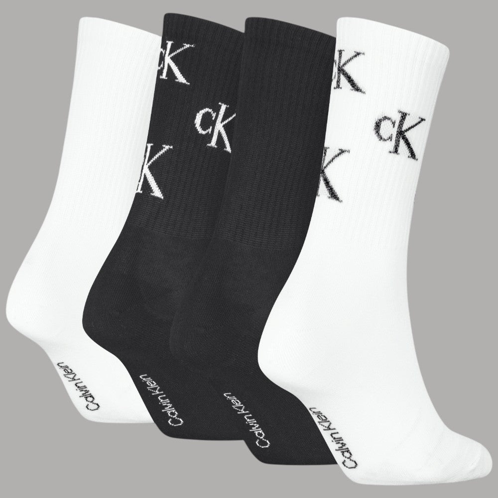 Calvin Klein 4 paia di calzini da donna in gift box con logo metallico