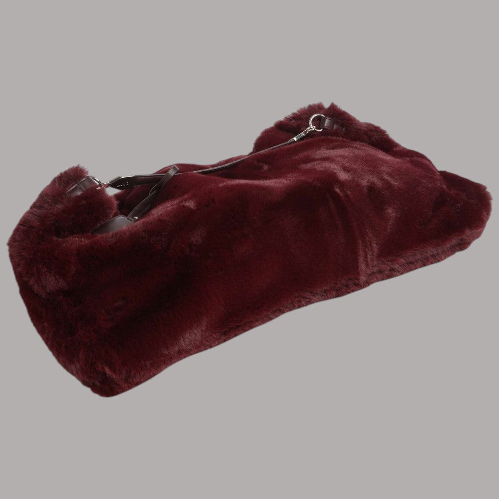 Borsa hobo Liu Jo in morbida eco pelliccia rossa con manico in pelle e dettagli metallici