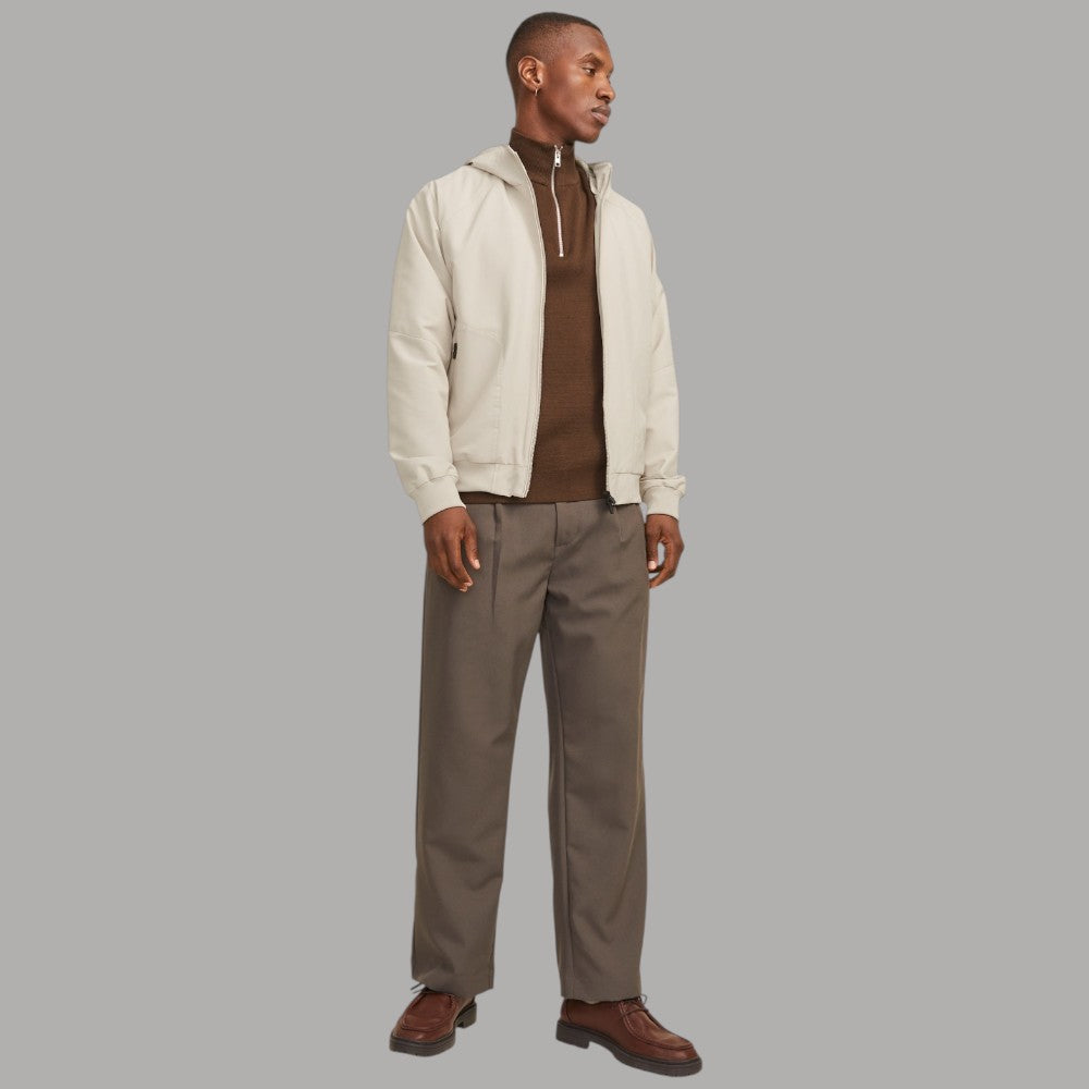 Bomber Uomo Jack Jones: Stile Sostenibile e Funzionalità - Prodotti di Classe