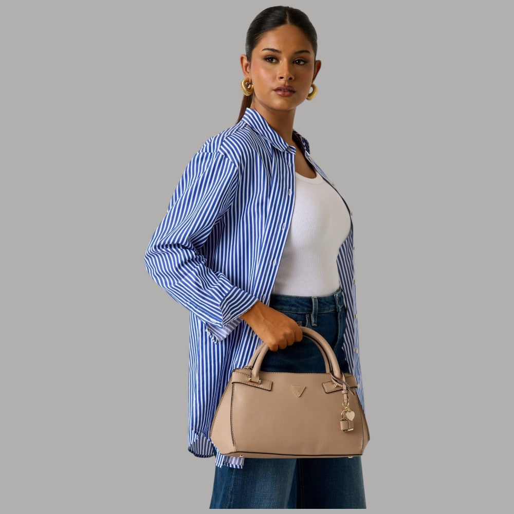 Guess Borsa a Mano Serenova in Saffiano con Charm Rimovibili - Prodotti di Classe