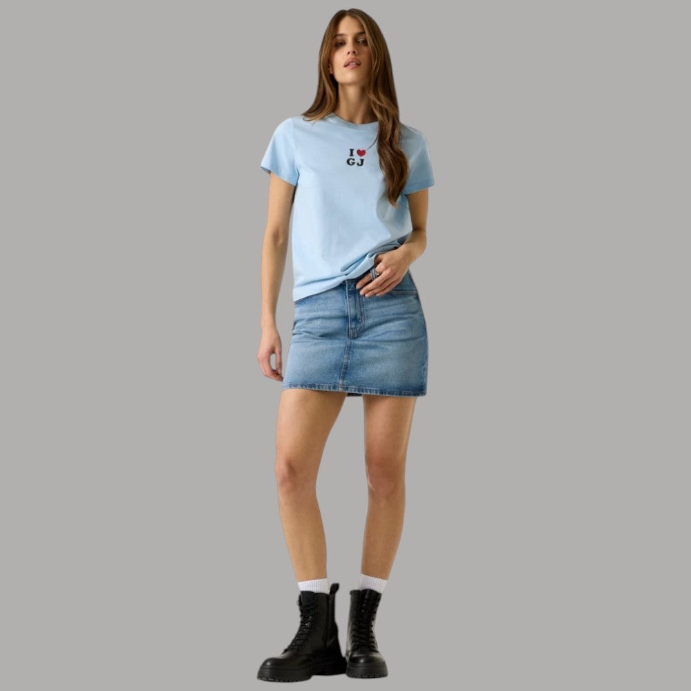 T-shirt Guess GJ celeste maniche corte e stampa “I ♥ GJ” al centro