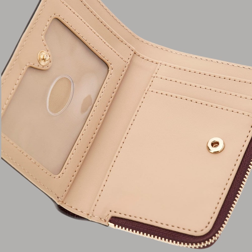 Portacarte Guess con interni beige, portatessere e tasca con finestra ovale