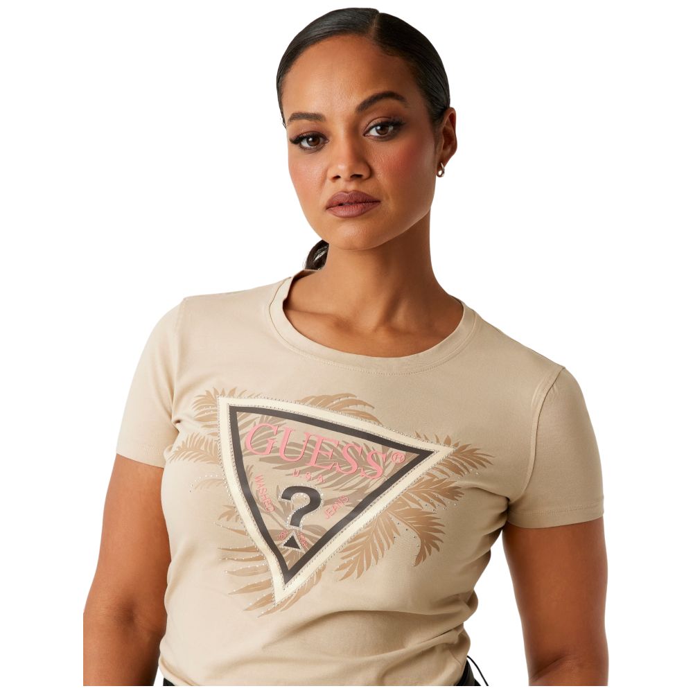 Guess t-shirt beige logo triangolo W5YI13J1314G1L7 T-shirt Guess