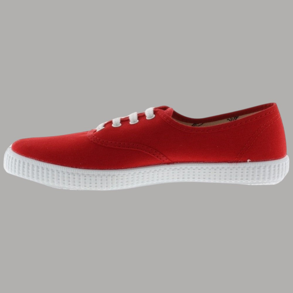 Scarpa da donna in tela rossa con lacci e suola bianca
