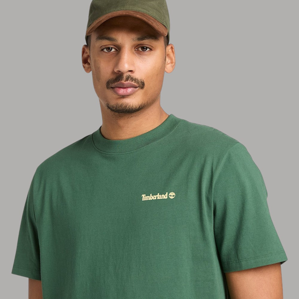 T-shirt Timberland bio verde, dettaglio logo piccolo e girocollo