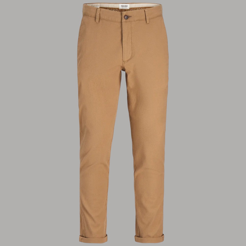 Pantaloni chino slim cammello, cintura con bottone e tasche frontali