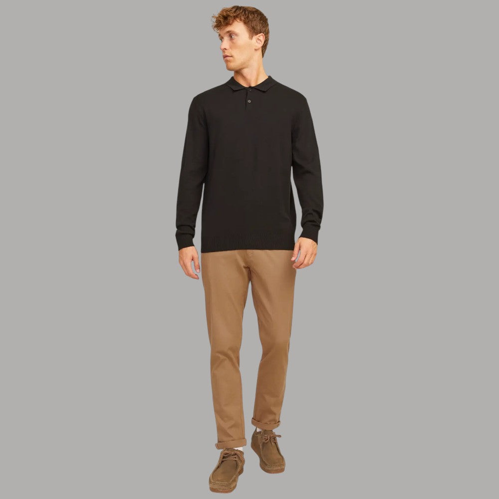 Pantaloni chino slim cammello, davanti con tasche e piega in vita
