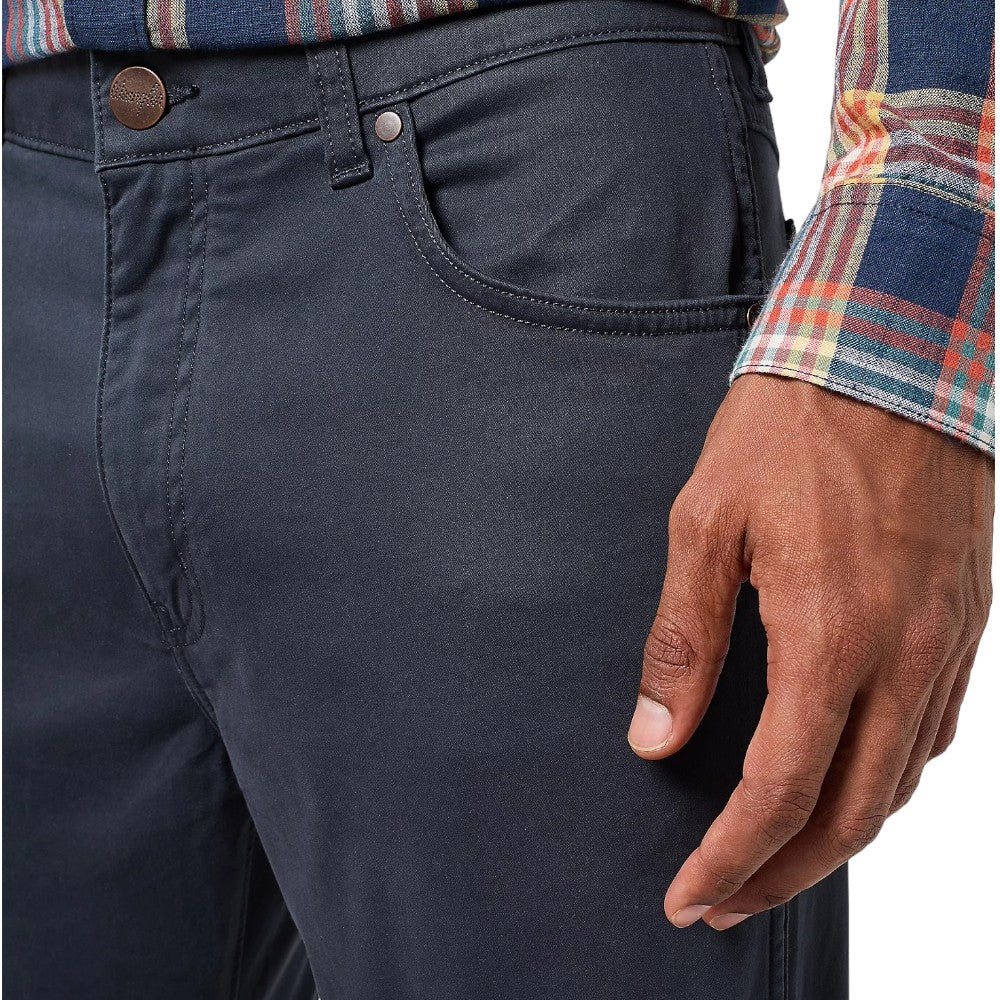 Wrangler pantalone dark navy Lartston slim tapered 112350798 Pantaloni Wrangler