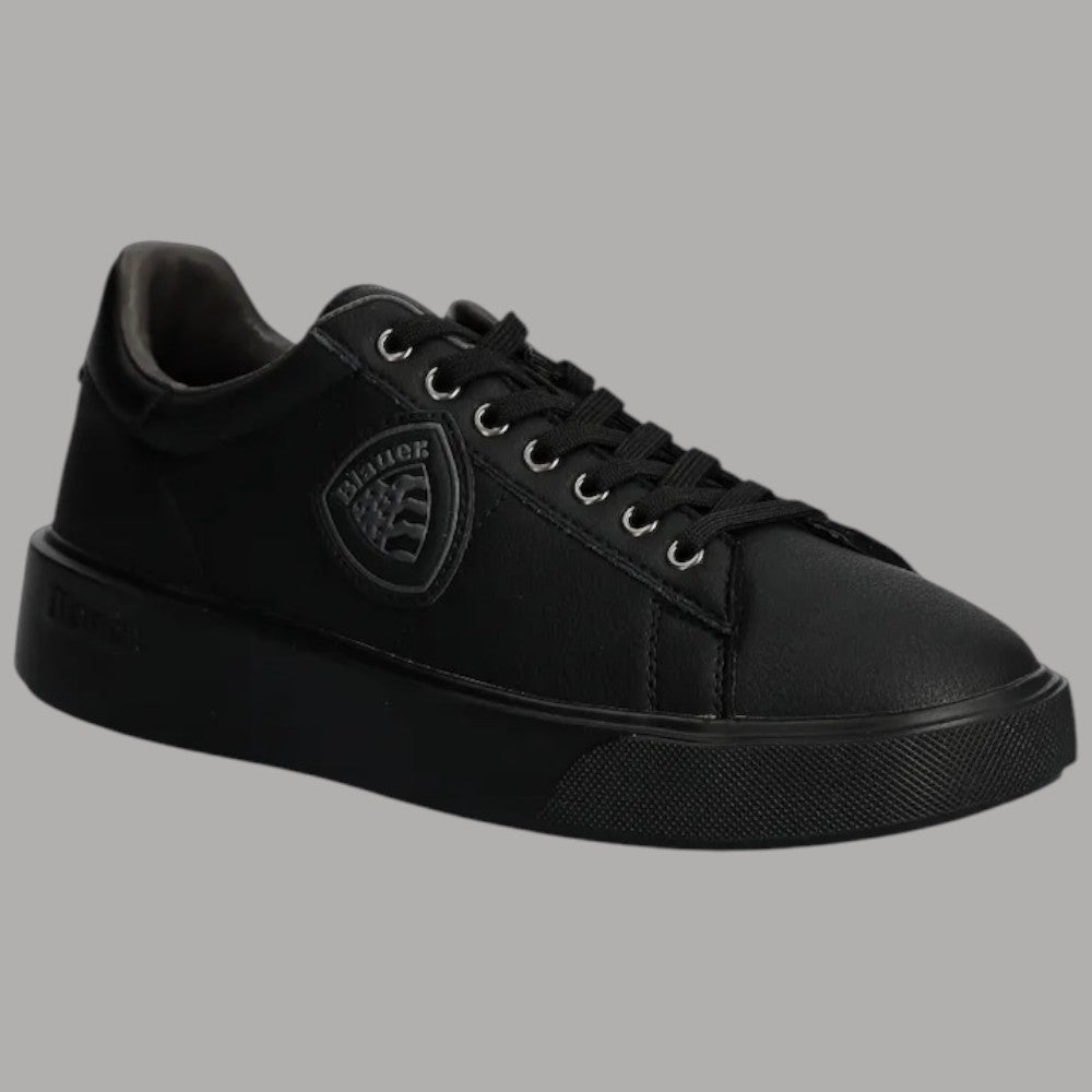 Sneakers uomo Blauer nere in pelle con logo patch laterale e suola nera in gomma