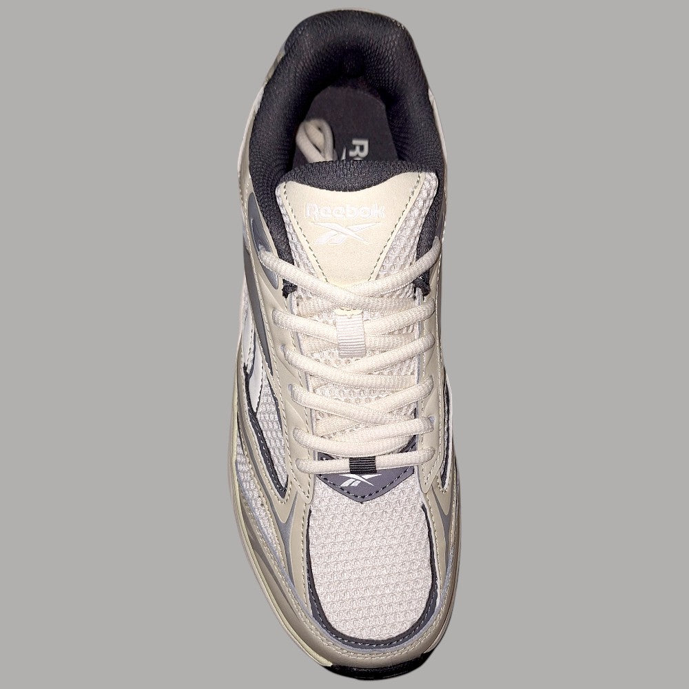 Reebok uomo scarpe running bianche con dettagli neri e grigi, vista dall'alto