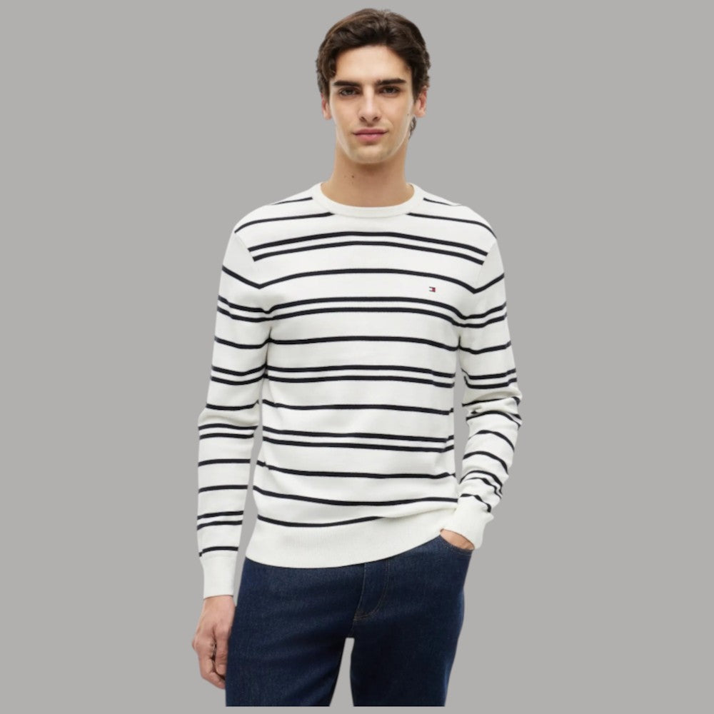 Maglione girocollo a righe bianco e blu navy, scollo e bordo a costine