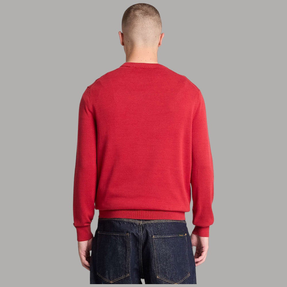 Maglione Timberland rosso visto da dietro, con maniche lunghe e orlo a costine