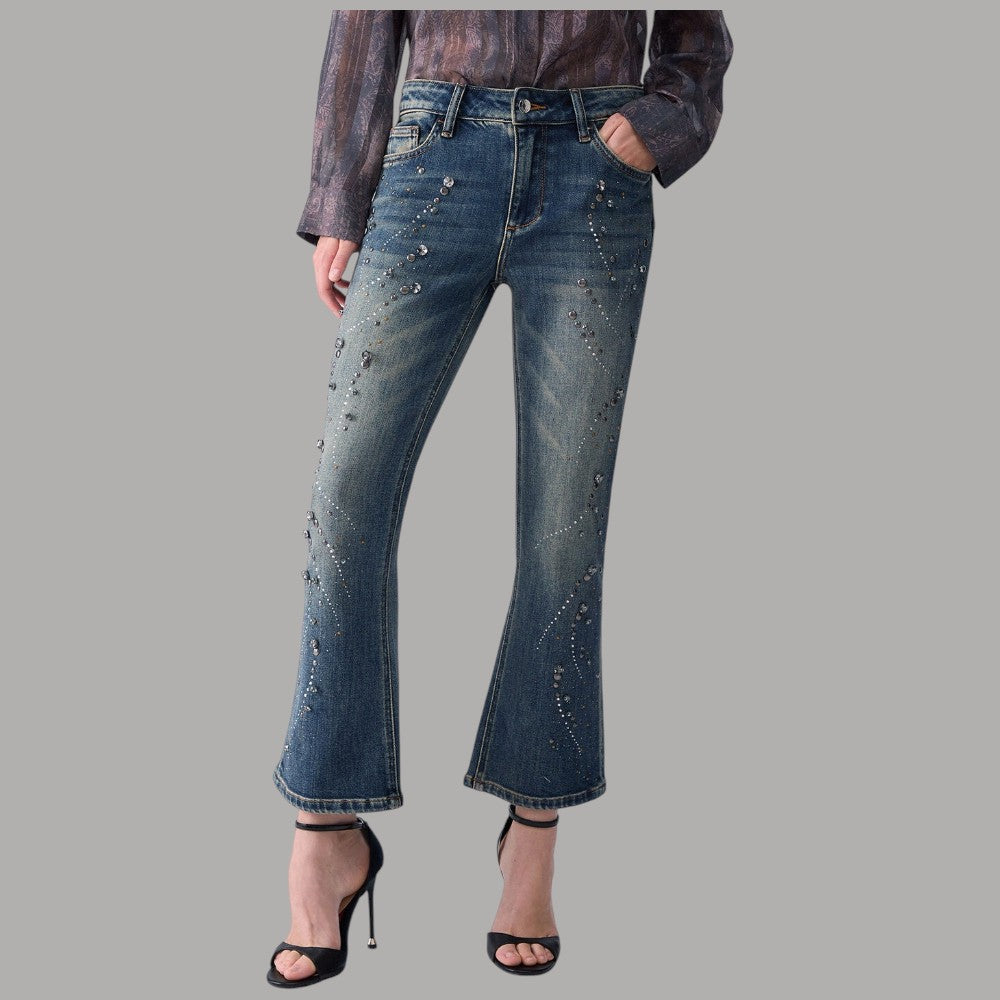 Jeans Liu Jo blu bootcut a vita alta con strass, vista frontale indossata