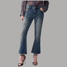 Jeans Liu Jo blu bootcut a vita alta con strass, vista frontale indossata