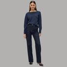 Vero Moda pullover paricollo donna blu navy tessuto morbido e texture liscia dettagli cuciture