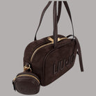 Borsa bauletto Liu Jo effetto camoscio marrone con logo in rilievo e dettagli dorati