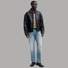 Jeans relaxed fit uomo Jack & Jones Chris SQ 733 J12300817 con texture denim chiara e tasche frontali