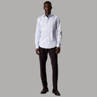 Calvin Klein camicia slim a righe in popelin bianca con collo classico e bottoni frontali