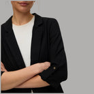 Giacca blazer donna nera in lino e viscosa con revers e bottoni, manica 3/4
