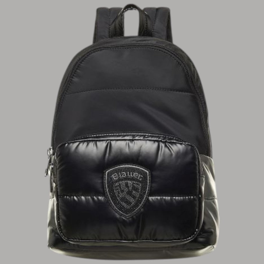 Blauer zaino piccolo da donna in nylon nero con tasca frontale imbottita con logo patch