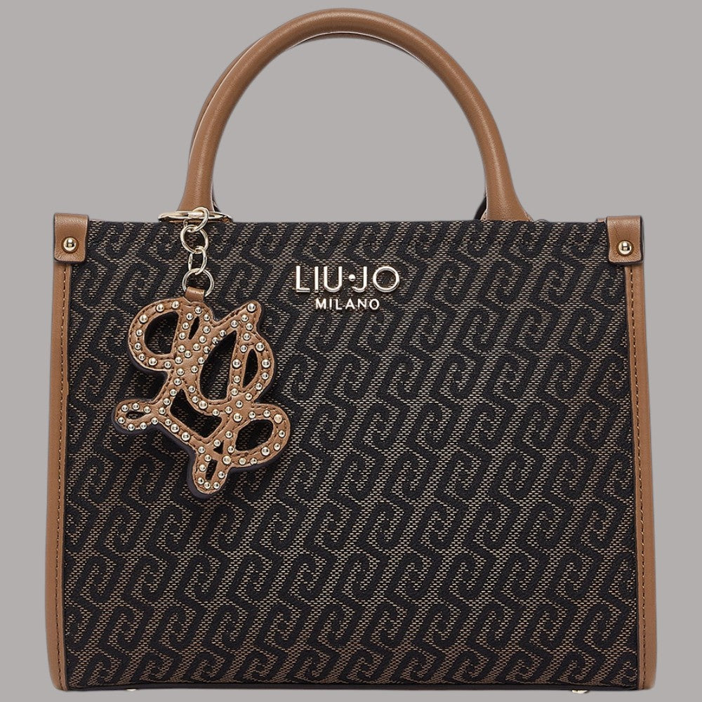 Borsa a mano piccola in tessuto jacquard logato marrone con manici e ciondolo logo