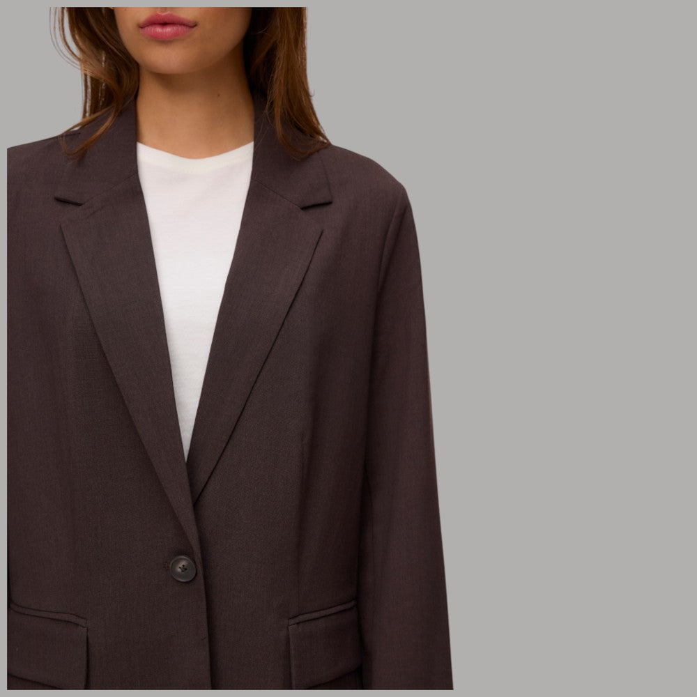 Blazer donna marrone scuro: revers e bottoni frontali, tasche applicate