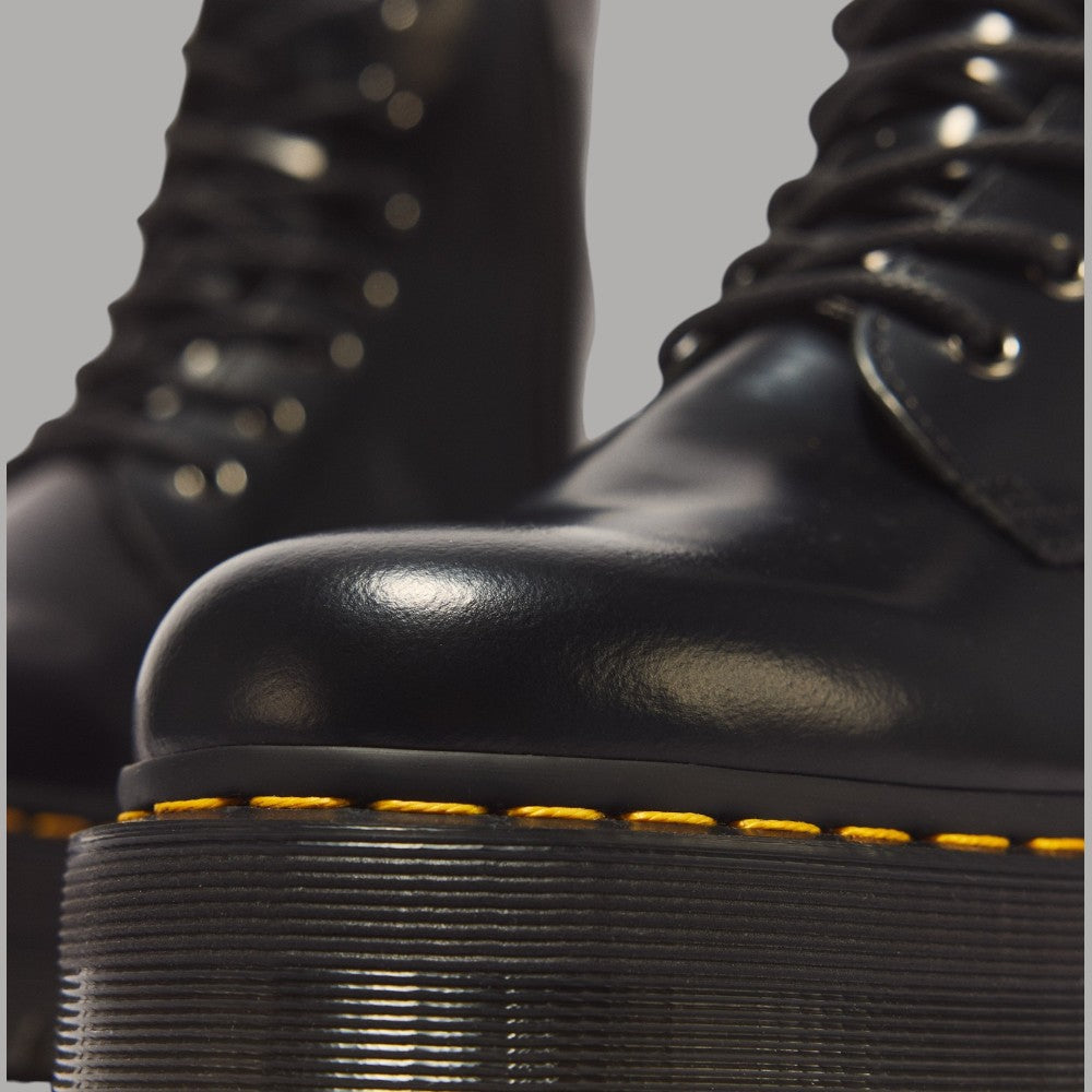 Stivali Dr Martens Jadon in pelle Smooth neri con suola gialla a piattaforma