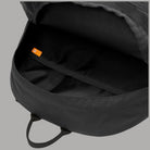 Timberland backpack nero con scomparto interno e dettaglio logo orange