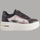Sneakers da donna marroni con suola rialzata bianca e stampa laterale