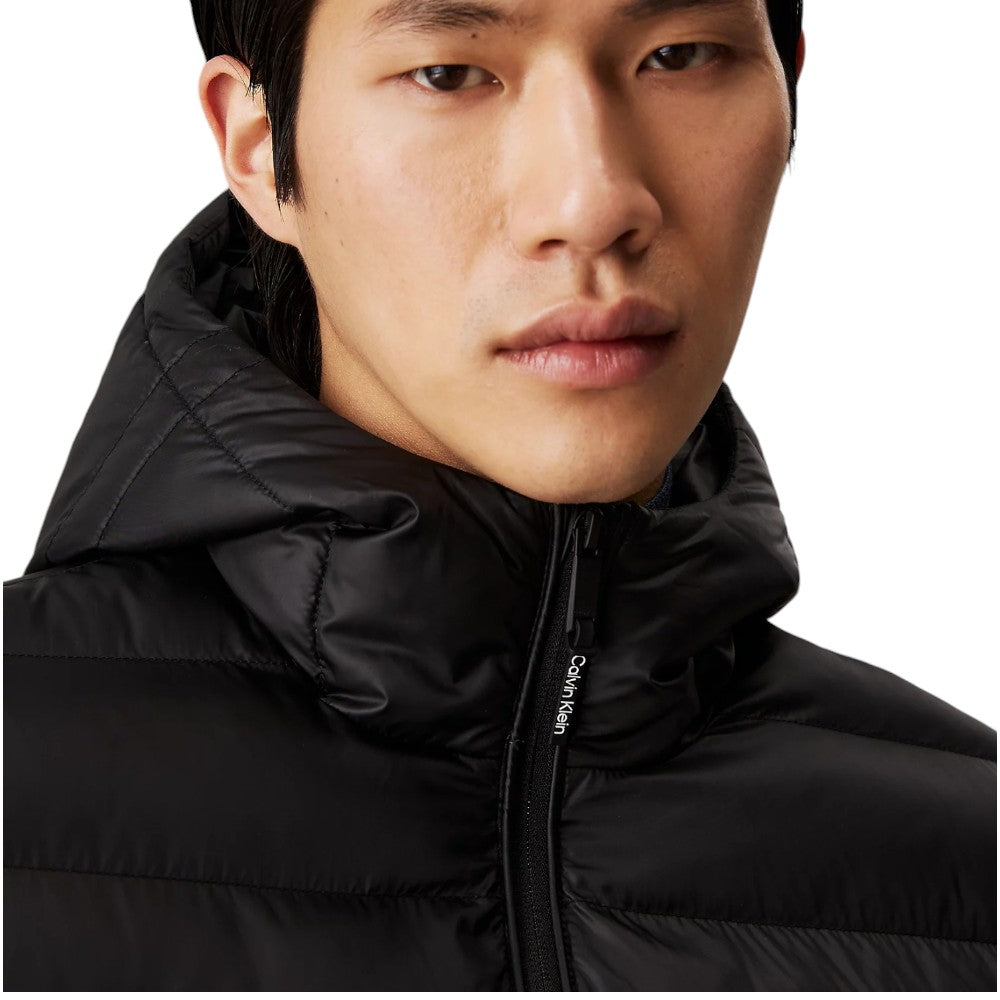 Calvin Klein piumino nero con cappuccio Puffer K10K113908BEH - Prodotti di Classe