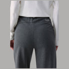 Pantaloni regular fit in punto Milano Liu Jo Grigio con logo ricamato sulla vestibilità normale