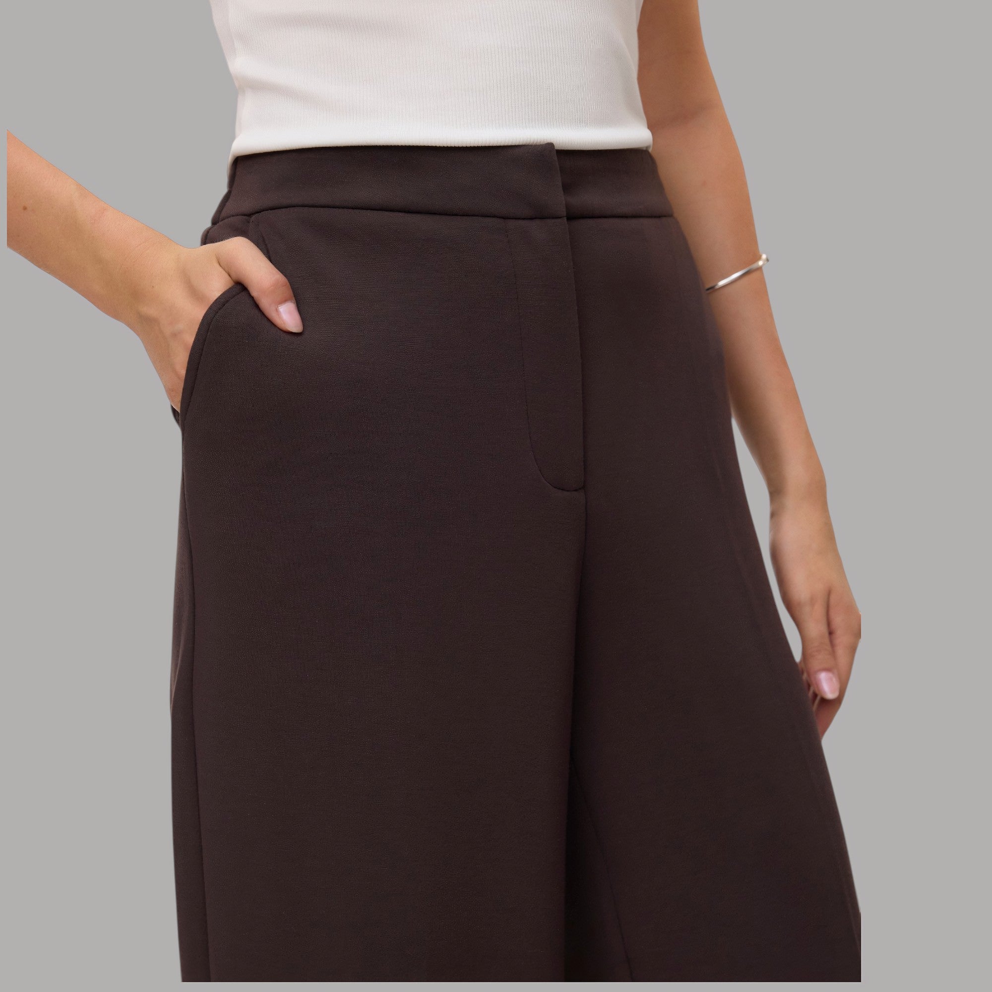 Vero Moda Pantaloni wide leg marroni con cuciture frontali e tasche frontali