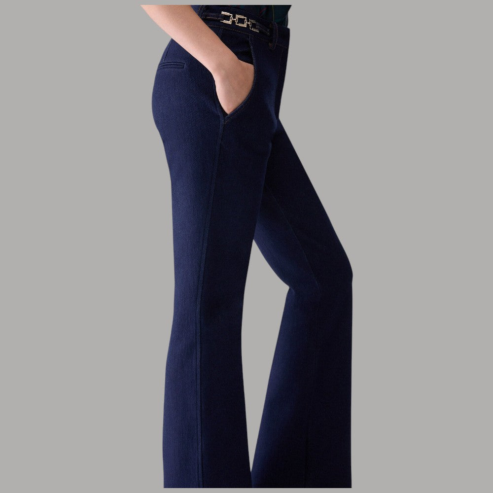 Jeans bootcut Liu Jo blu scuro, dettaglio laterale della vita alta e della gamba svasata