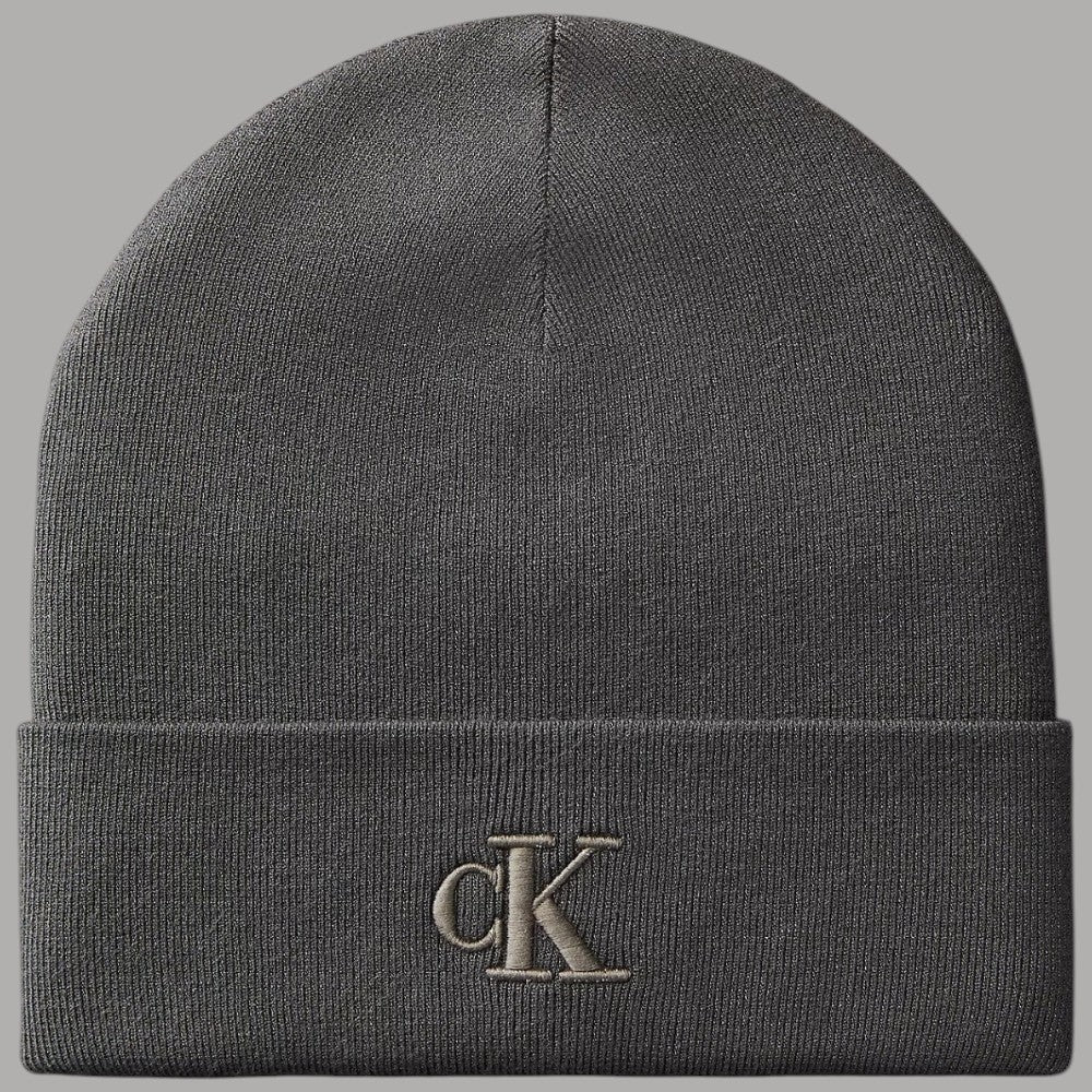 Berretto uomo Calvin Klein nero a coste con logo CK