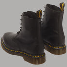 Stivali stringati Dr Martens 1460 Pascal in pelle Virginia neri con dettagli gialli