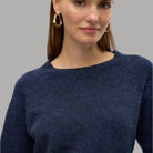 Pullover paricollo donna Vero Moda Doffy blu navy con tessuto a 2 colori