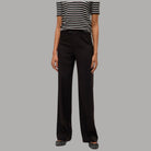 Vero Moda straight pants Texas nero tessuto lisci con linea dritta e dettaglio cuciture posteriori