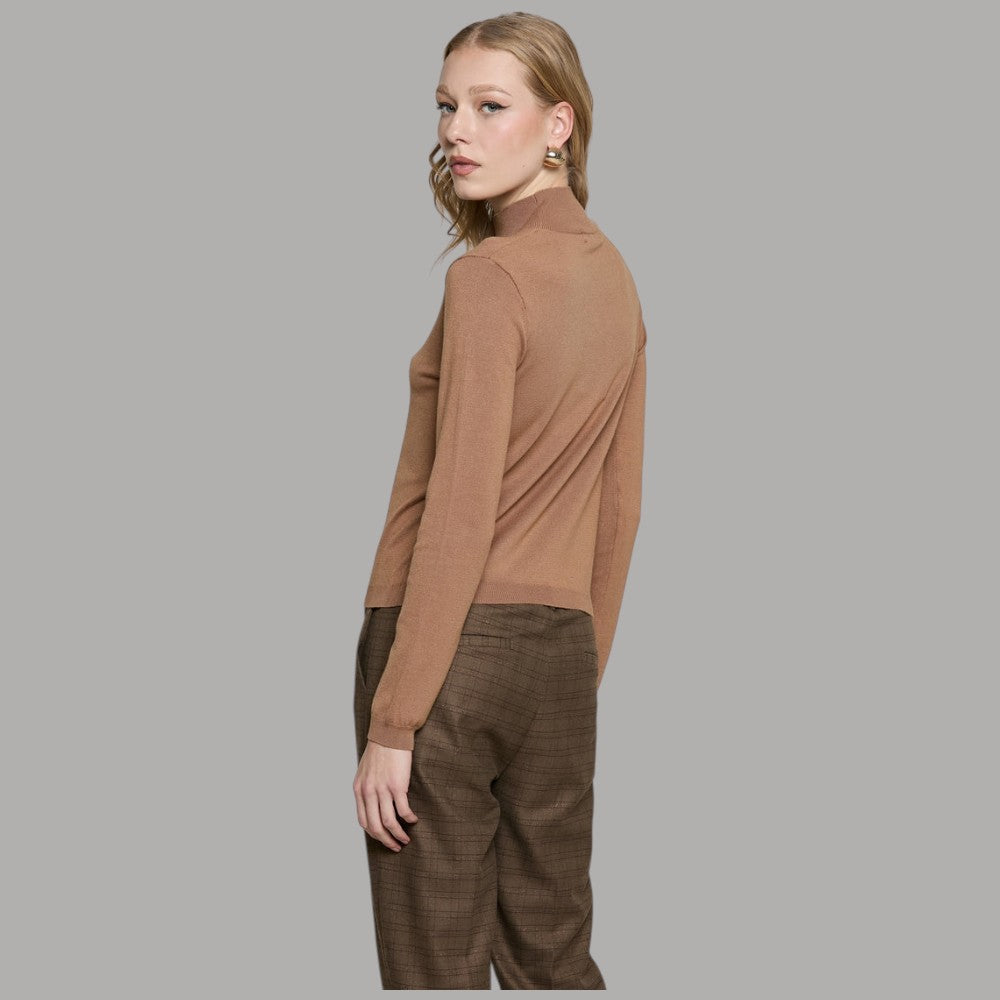 Pullover Relish Chogolosa con collo vulcano