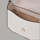 Borsa a spalla Guess Ruby nera con patta e logo frontale