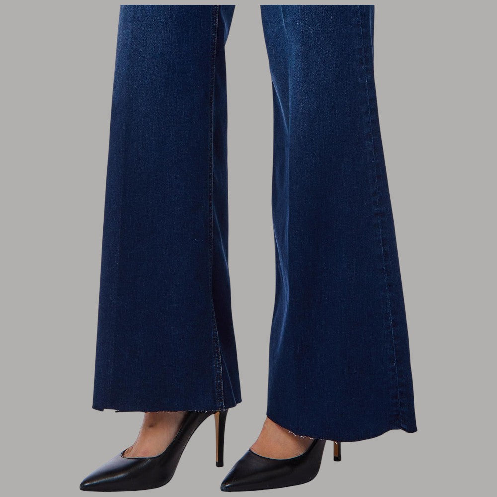 Jeans Liu Jo flare blu scuro, dettaglio delle ampie estremità svasate